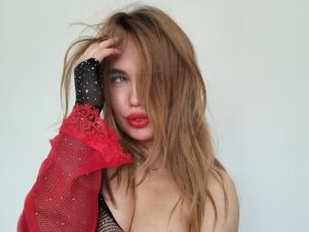 Girl MisisMaria - BLXpKjGHJbLP.jpg
