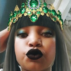Modelka deesse_mia777 na Livechat.cz