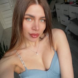 Modelka MissYuliana na Livechat.cz